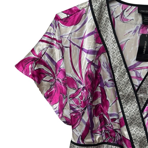 Lane Bryant Blouse Women 22/24 Pink Beige Black Floral Top Tie Back Short Sleeve - Picture 3 of 8